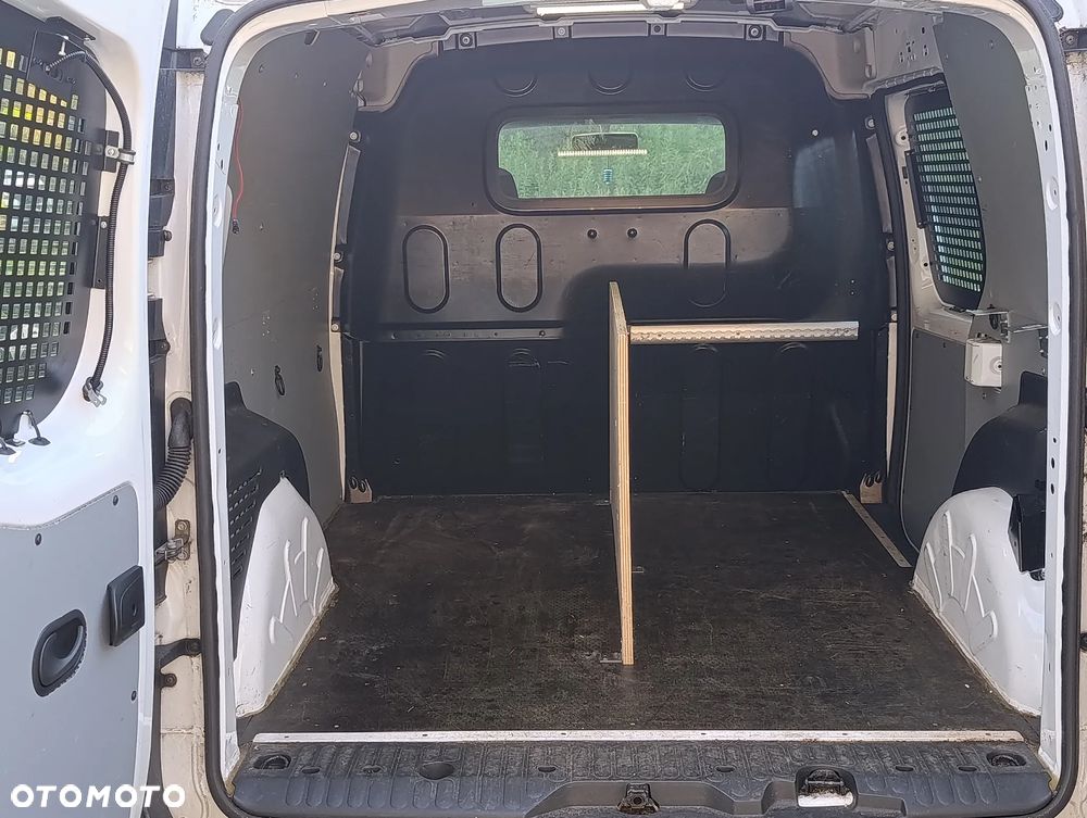 Renault kANGOO - 26