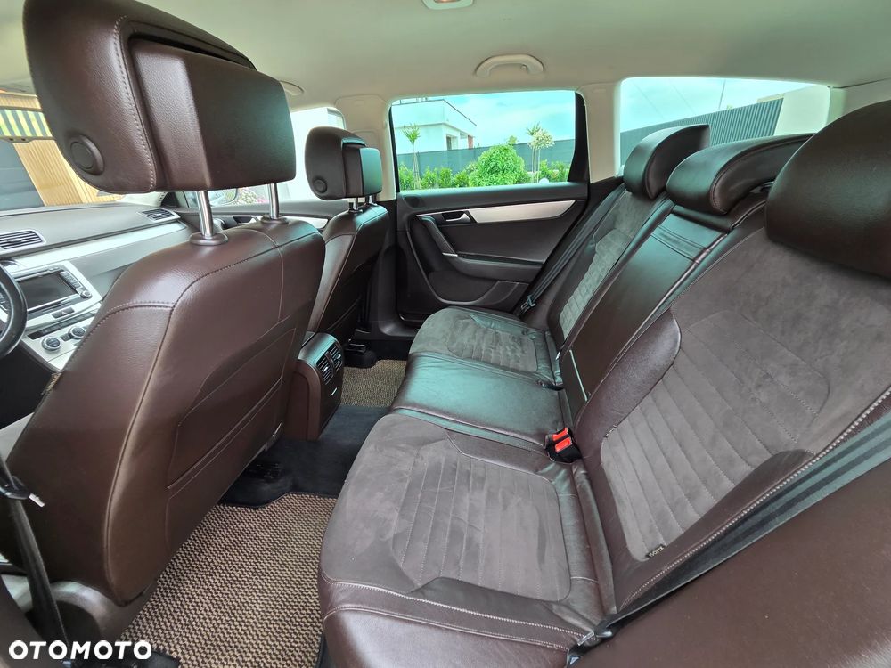 Volkswagen Passat - 17