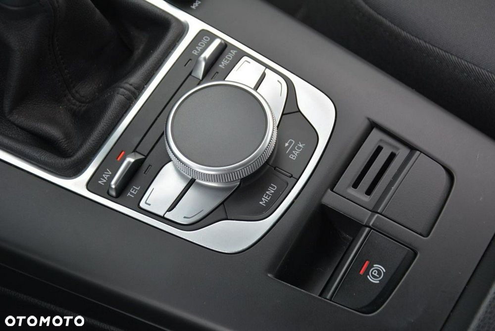 Audi A3 3-drzwiowe 1.6 TDI Ambiente - 26