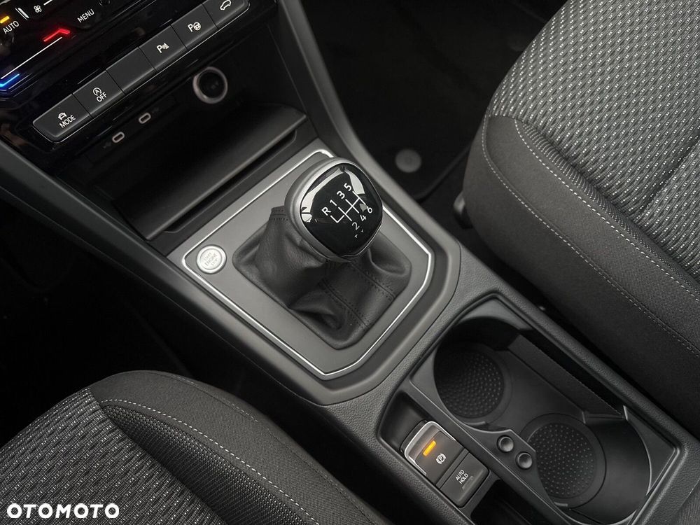 Volkswagen Touran 2.0 TDI BMT SCR Comfortline Plus - 15