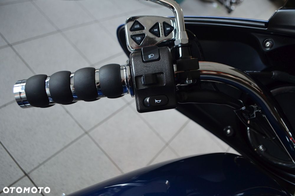 Yamaha XVS - 33