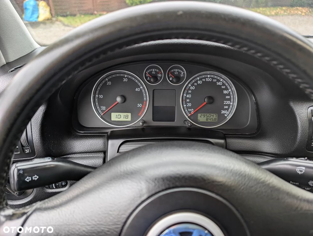 Volkswagen Passat - 7