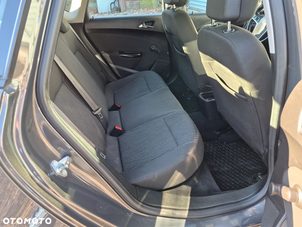 Opel Astra 1.4 T Cosmo - 19