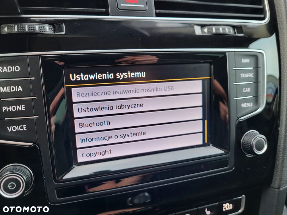 Volkswagen Golf Variant 2.0 TDI BlueMotion Technology Cup - 33