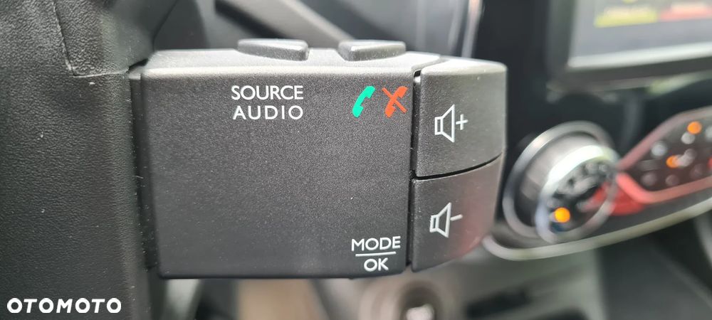 Renault Captur (ENERGY) TCe 90 INTENS - 28