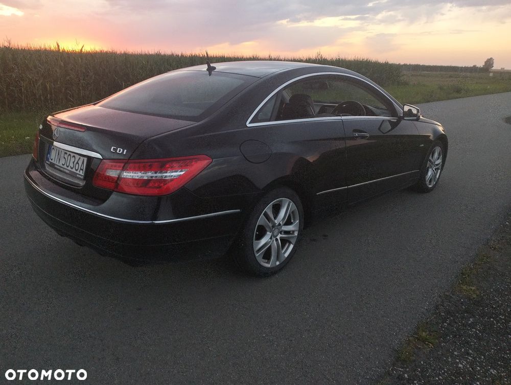 Mercedes-Benz Klasa E 220 CDI BlueEff - 3