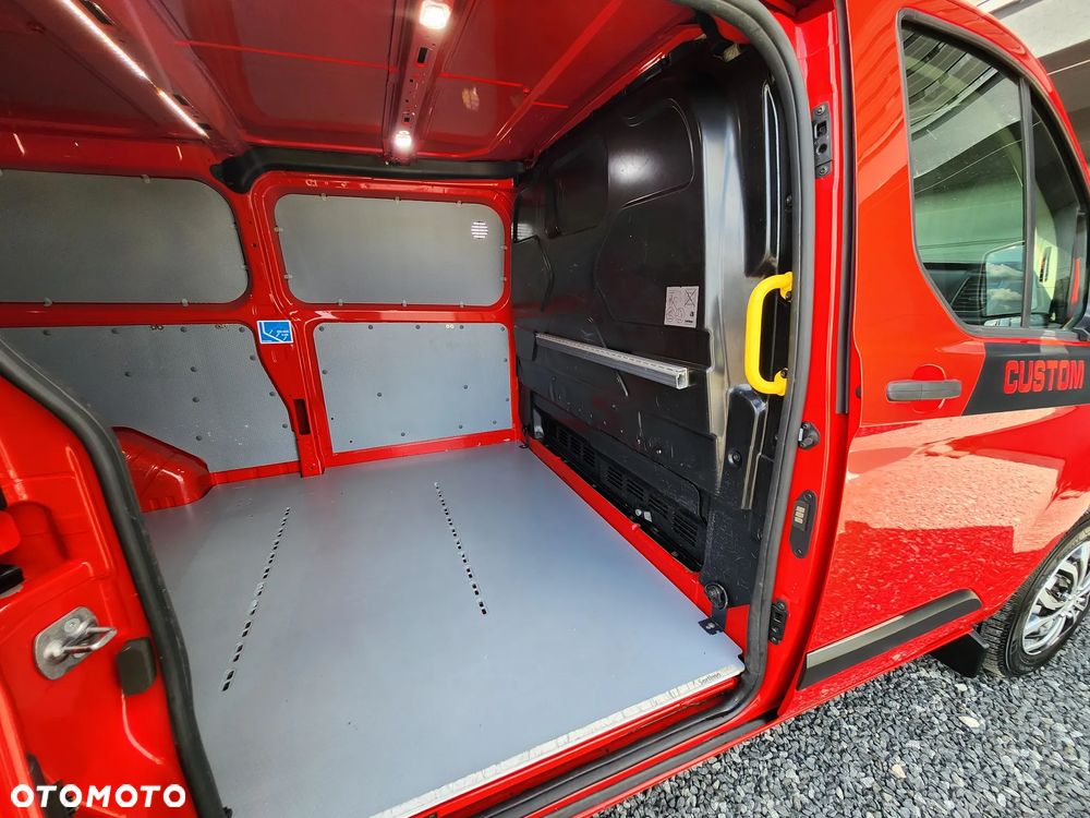 Ford Transit Custom - 24