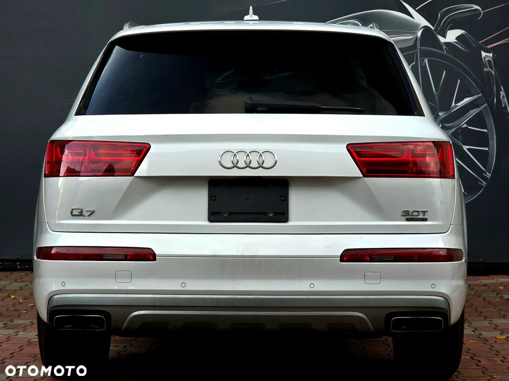 Audi Q7 3.0 TFSI Quattro Tiptronic - 6