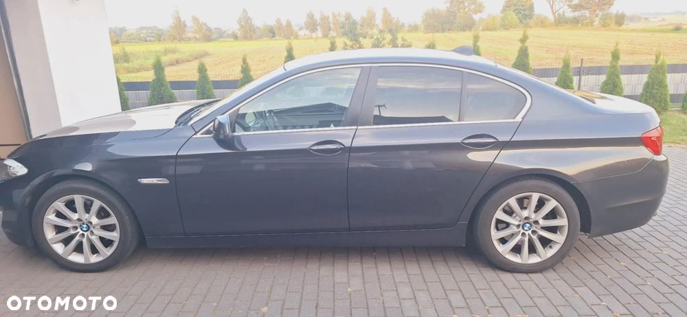 BMW Seria 5 520d xDrive Luxury Line - 7
