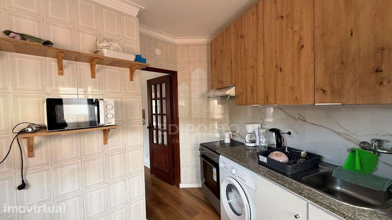 Apartamento T2 mobilado no Candal, próximo ao arrábida Shopping -  Dis - Grande imagem: 5/10