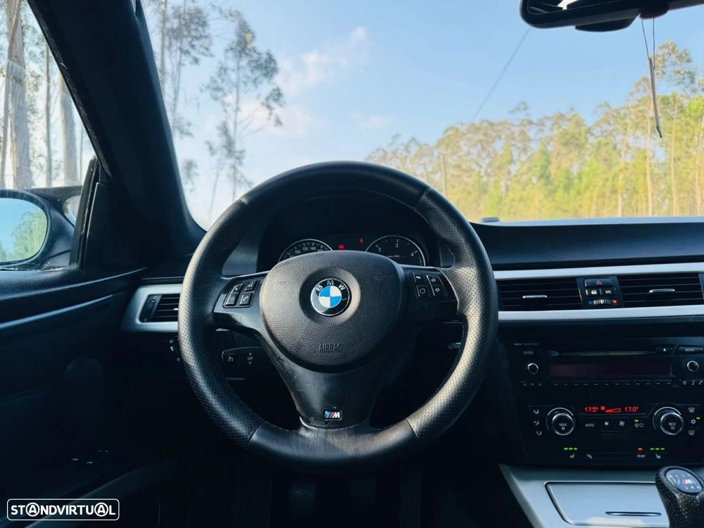 BMW 320 d Coupe - 31