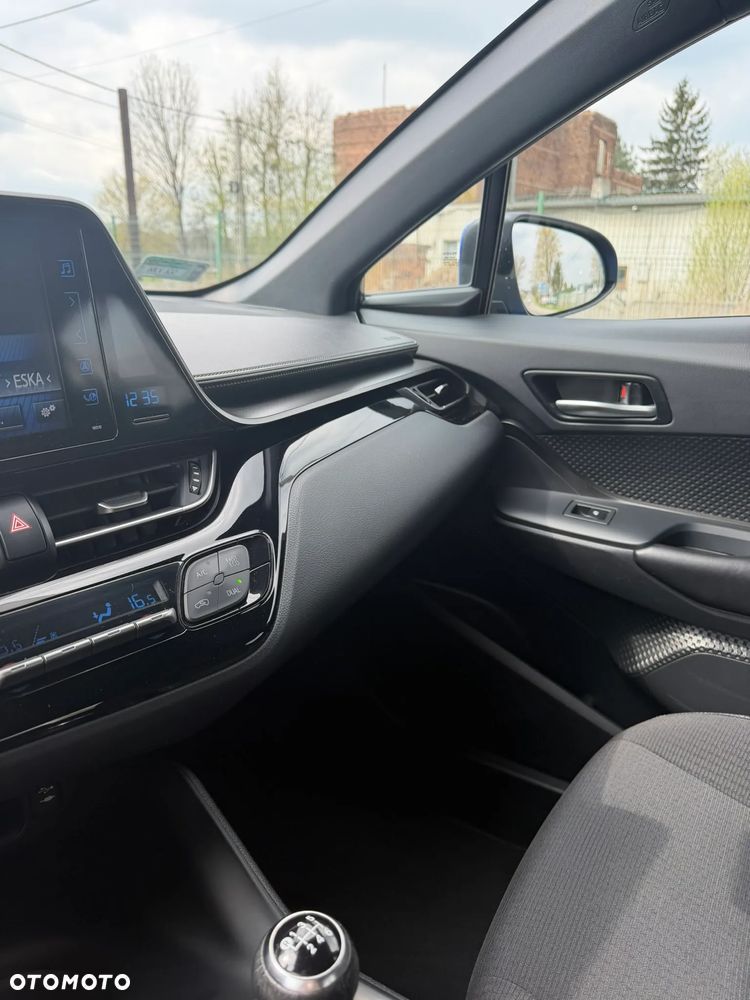 Toyota C-HR 1.2 T Premium - 16