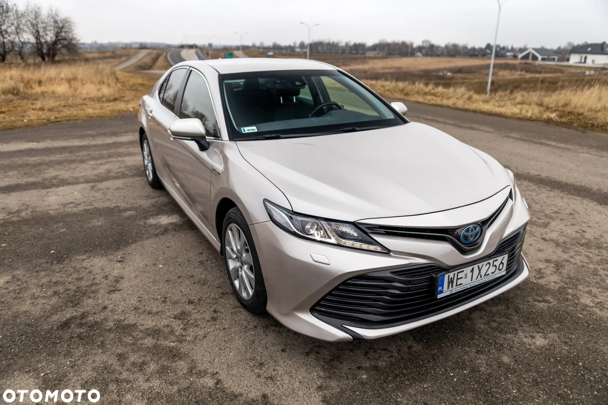 Toyota Camry 2.5 Hybrid Comfort CVT - 23