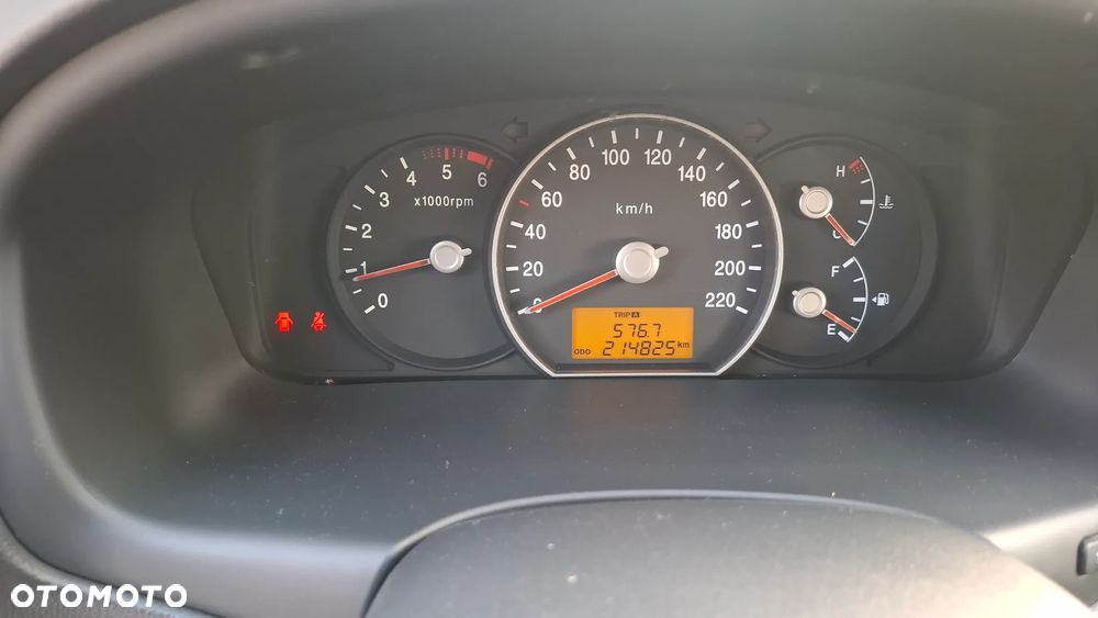 Kia Carens CRDi DPF EX - 12