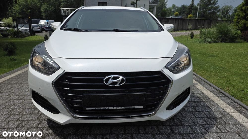 Hyundai i40 1.7 CRDi Comfort + - 39
