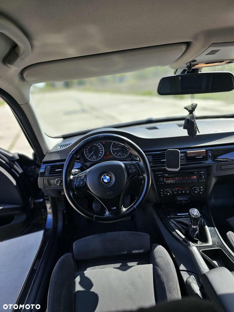 BMW Seria 3 - 12
