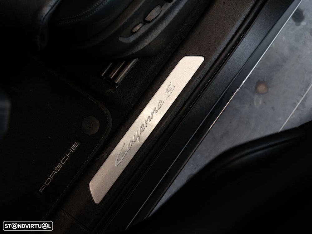 Porsche Cayenne Coupé S E-Hybrid - 38