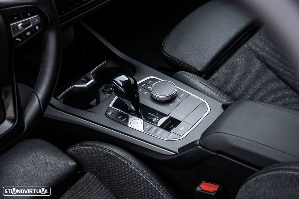 BMW 118 d Line Sport - 23