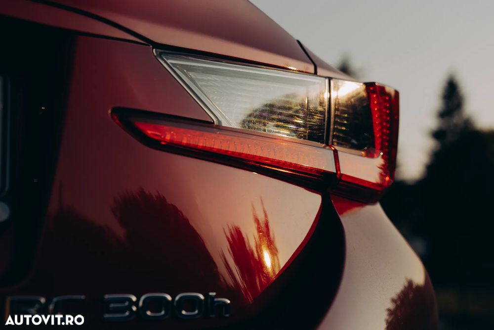 Lexus Seria RC 300h F Sport Premium - 7