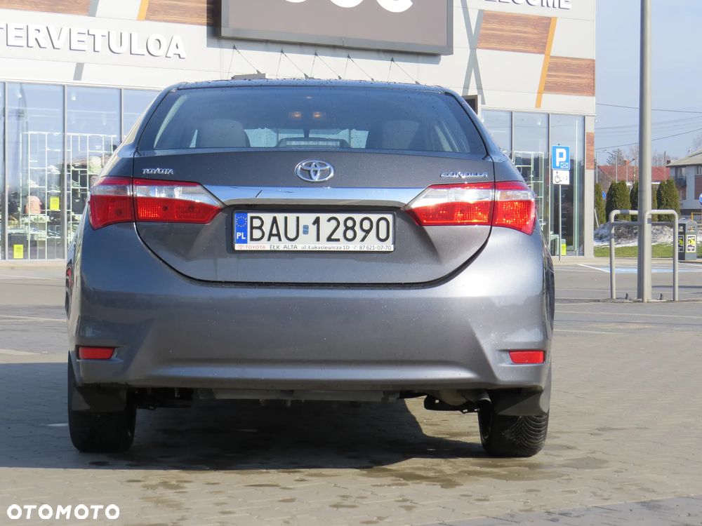 Toyota Corolla 1.6 Premium + - 24
