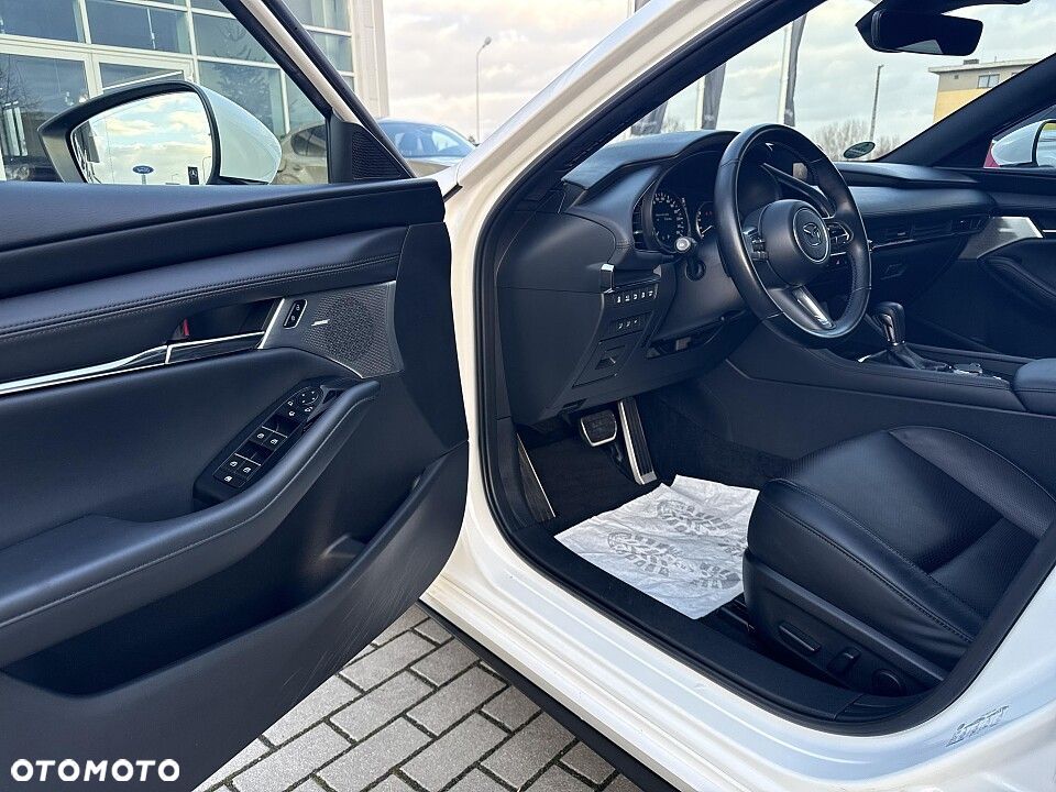Mazda 3 e-SKYACTIV-X AWD 186 M HYBRID TAKUMI - 4