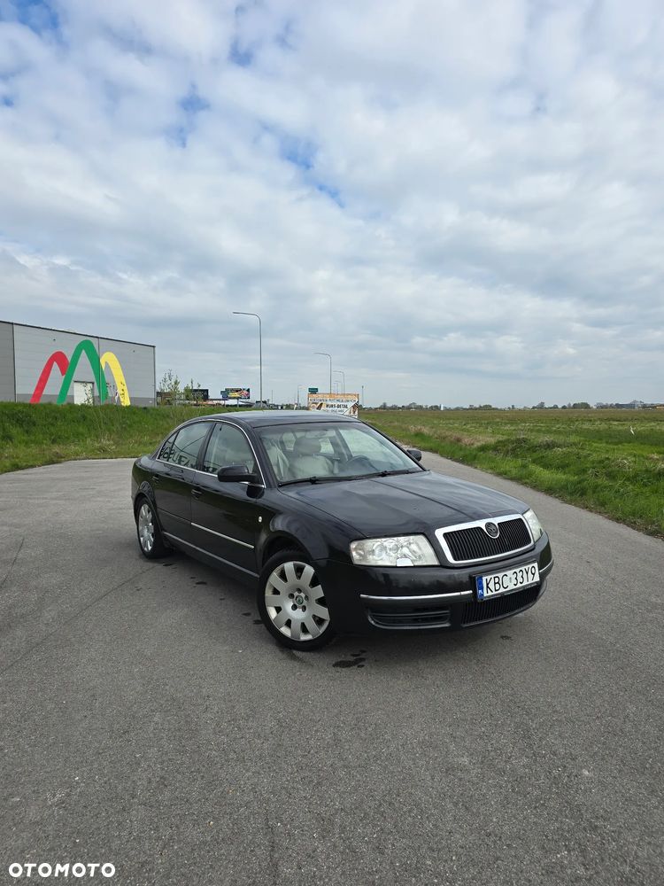 Skoda Superb 2.8 V6 Automatik Elegance - 2