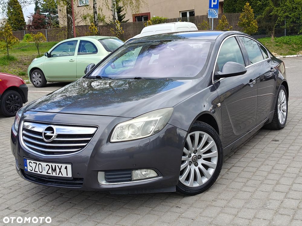 Opel Insignia 2.0 T Cosmo - 1