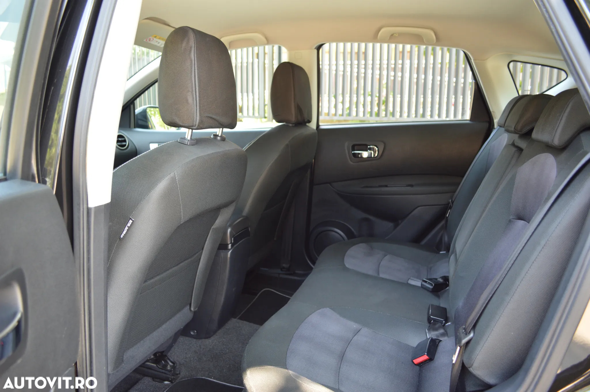 Nissan Qashqai 1.5 DCI Start/Stop N-Connecta - 6