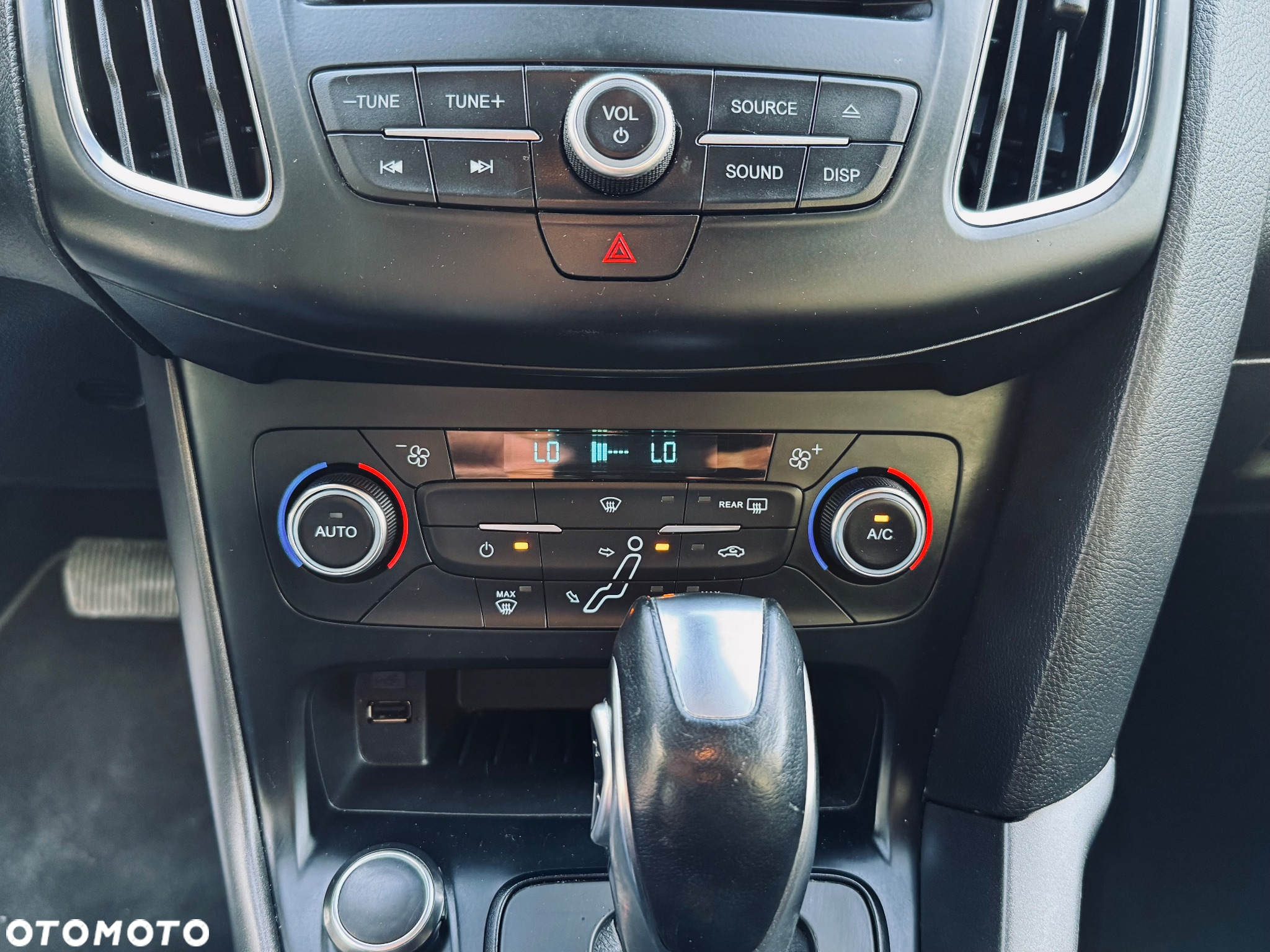 Ford Focus 1.5 EcoBlue Start-Stopp-System COOL&CONNECT DESIGN - 21