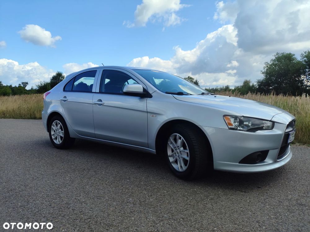 Mitsubishi Lancer - 2
