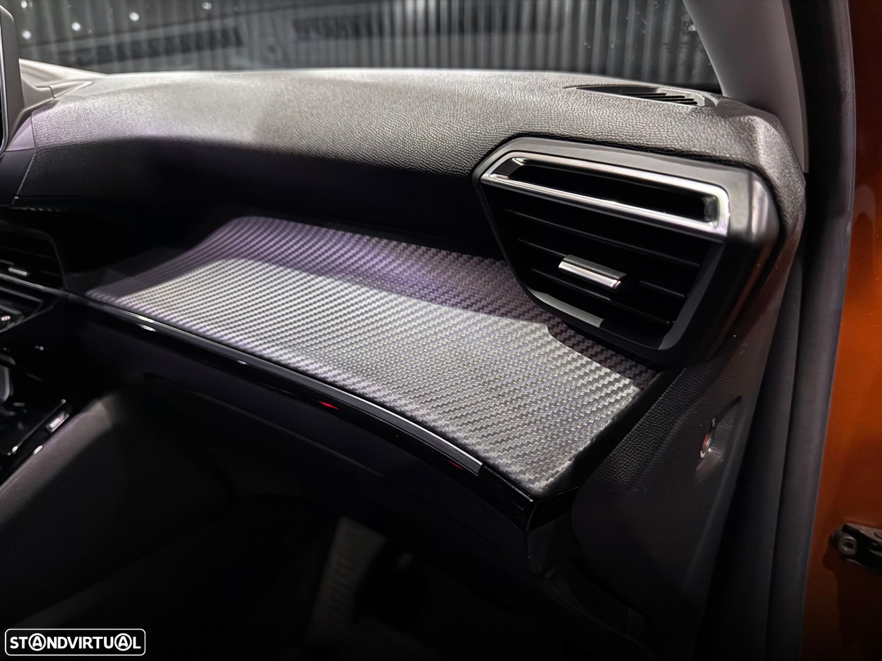 Peugeot 2008 1.2 PureTech Allure Pack EAT8 - 31