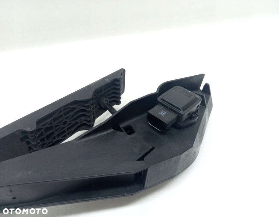 POTENCJOMETR GAZU BMW E87 2.0 D 6766931 - 3