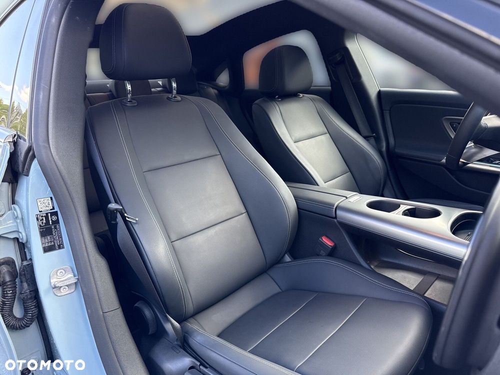 Mercedes-Benz CLA - 19