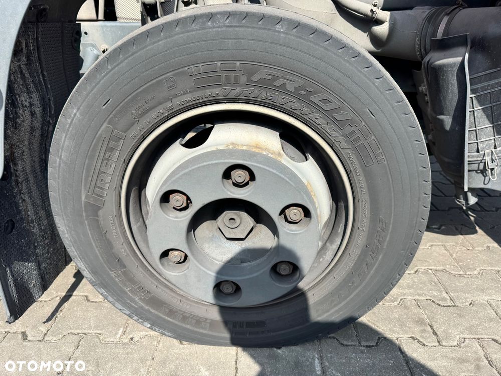 Komplet kół prowadzących, napędowych, felga, opona Pirelli 225/75 R17,5 - 3