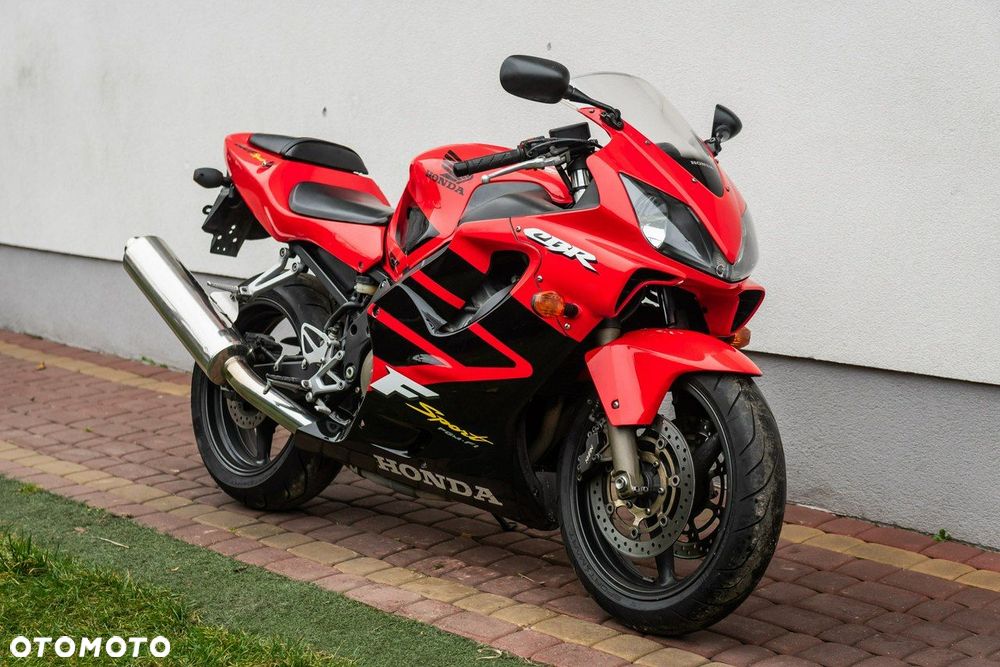 Honda CBR - 1