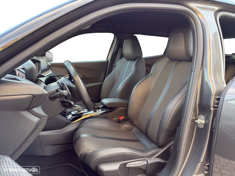 Peugeot 2008 1.2 PureTech GT Line EAT8 - 10