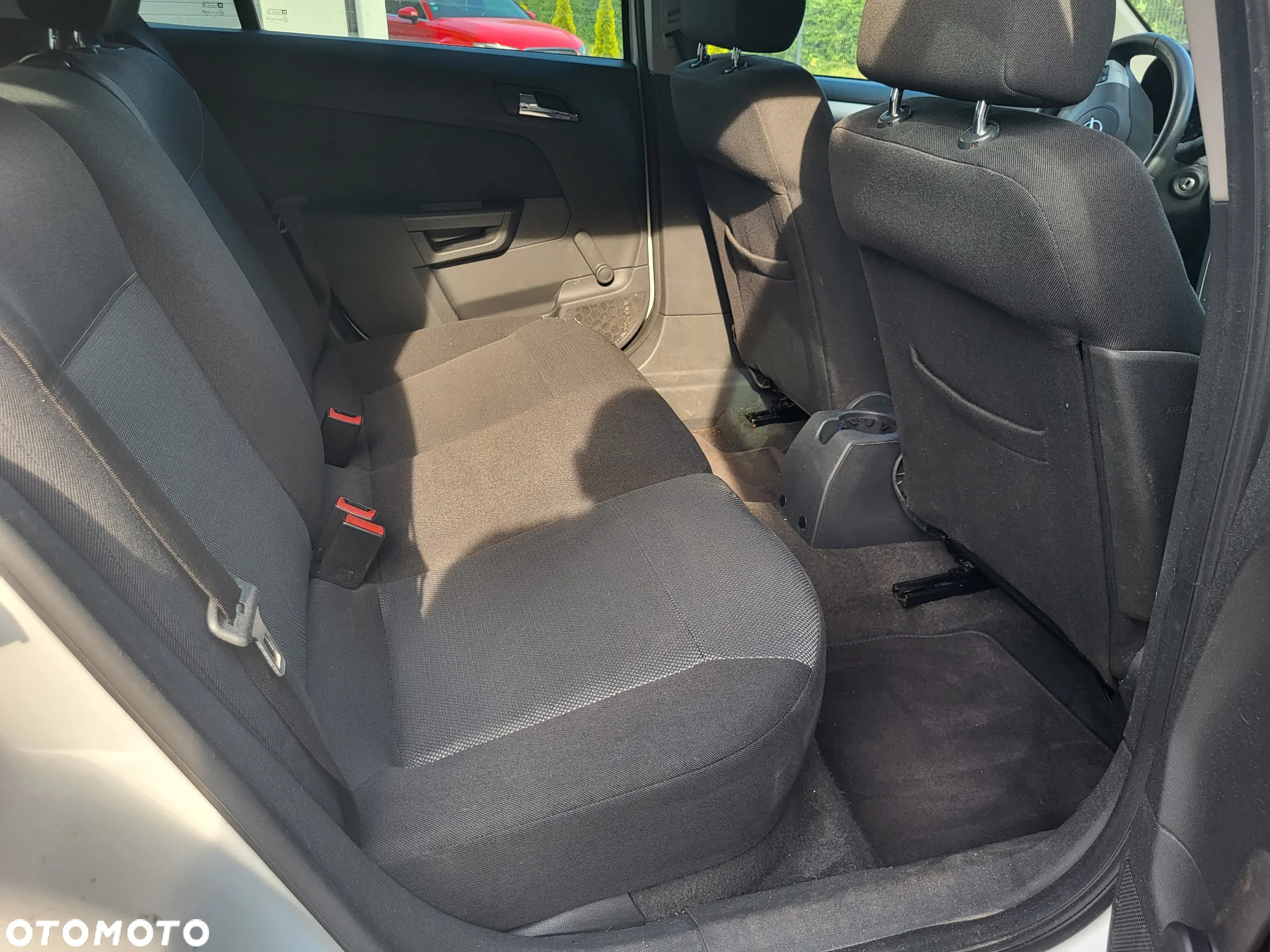 Opel Astra 1.8 Caravan Edition 111 Jahre - 13