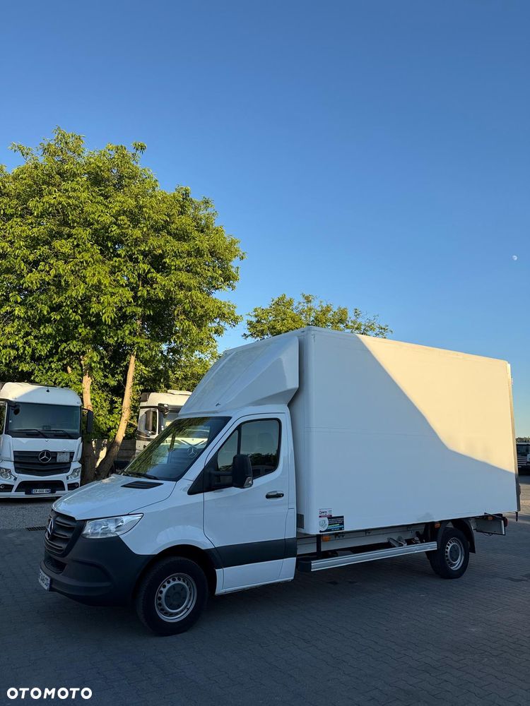 Mercedes-Benz Sprinter - 15