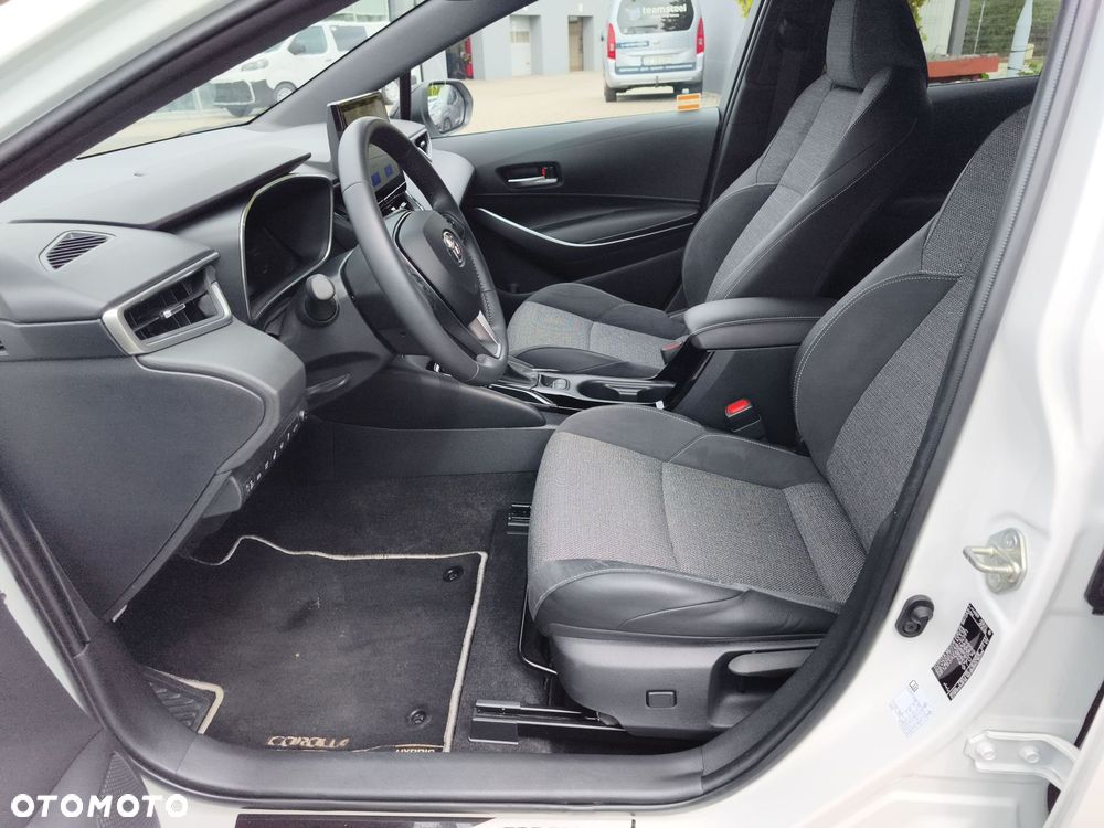 Toyota Corolla 1.8 Hybrid Style - 16