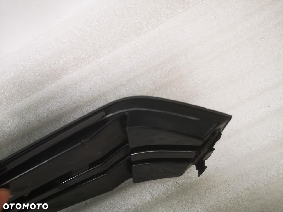 AUDI A4 B9 S-LINE 15- PRAWA BOCZNA KRATKA ZDERZAKA PRZEDNIEGO PRZÓD 8W0807682 F / 8W0807682F NR AUKCJI 2S/15 - 20