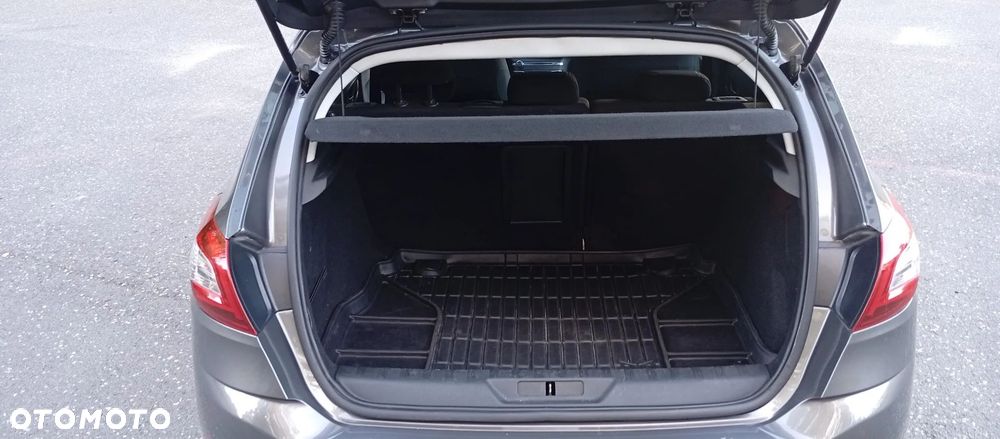 Peugeot 308 2.0 Blue HDi Allure S&S - 7