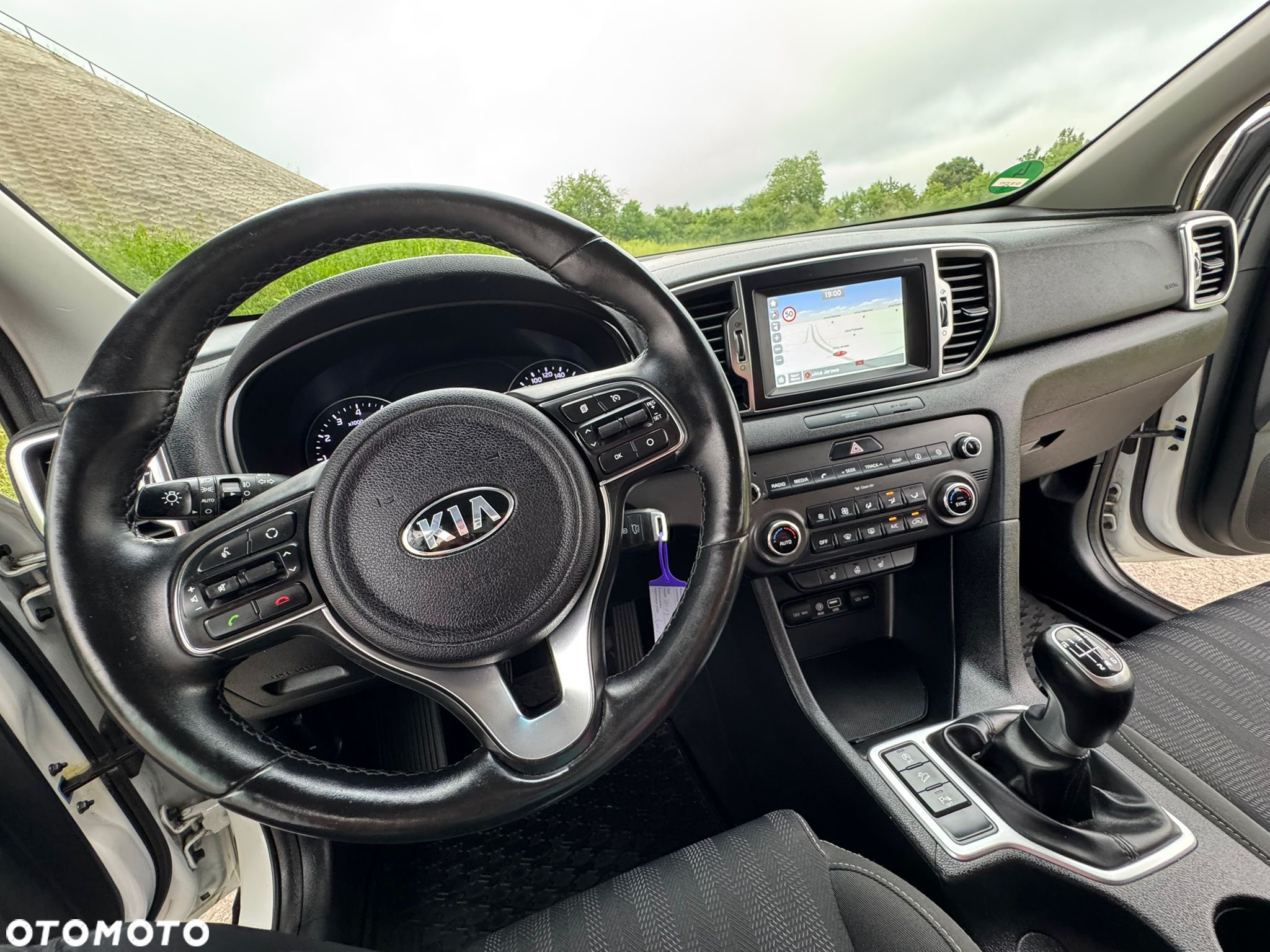 Kia Sportage 1.6 GDI 2WD DREAM-TEAM EDITION - 40