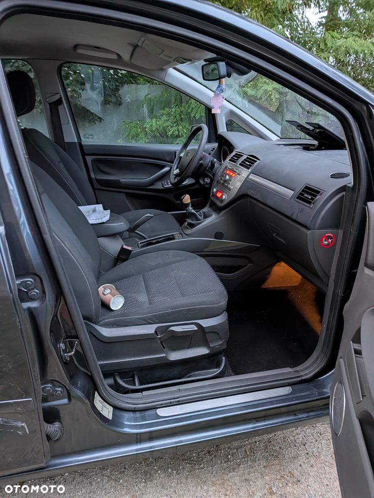 Ford C-Max 2010 photo 3
