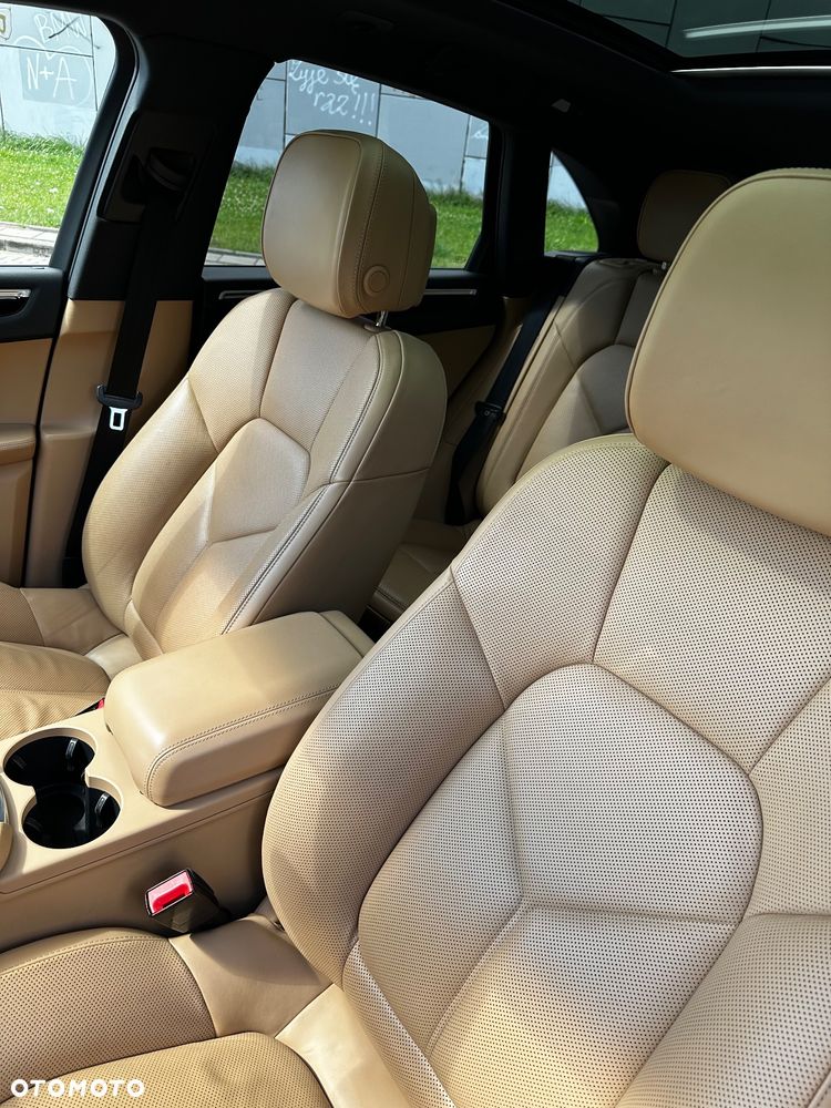 Porsche Macan Standard - 13