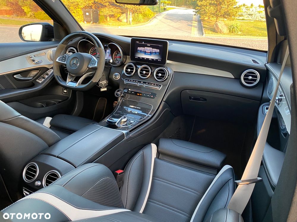 Mercedes-Benz GLC - 28