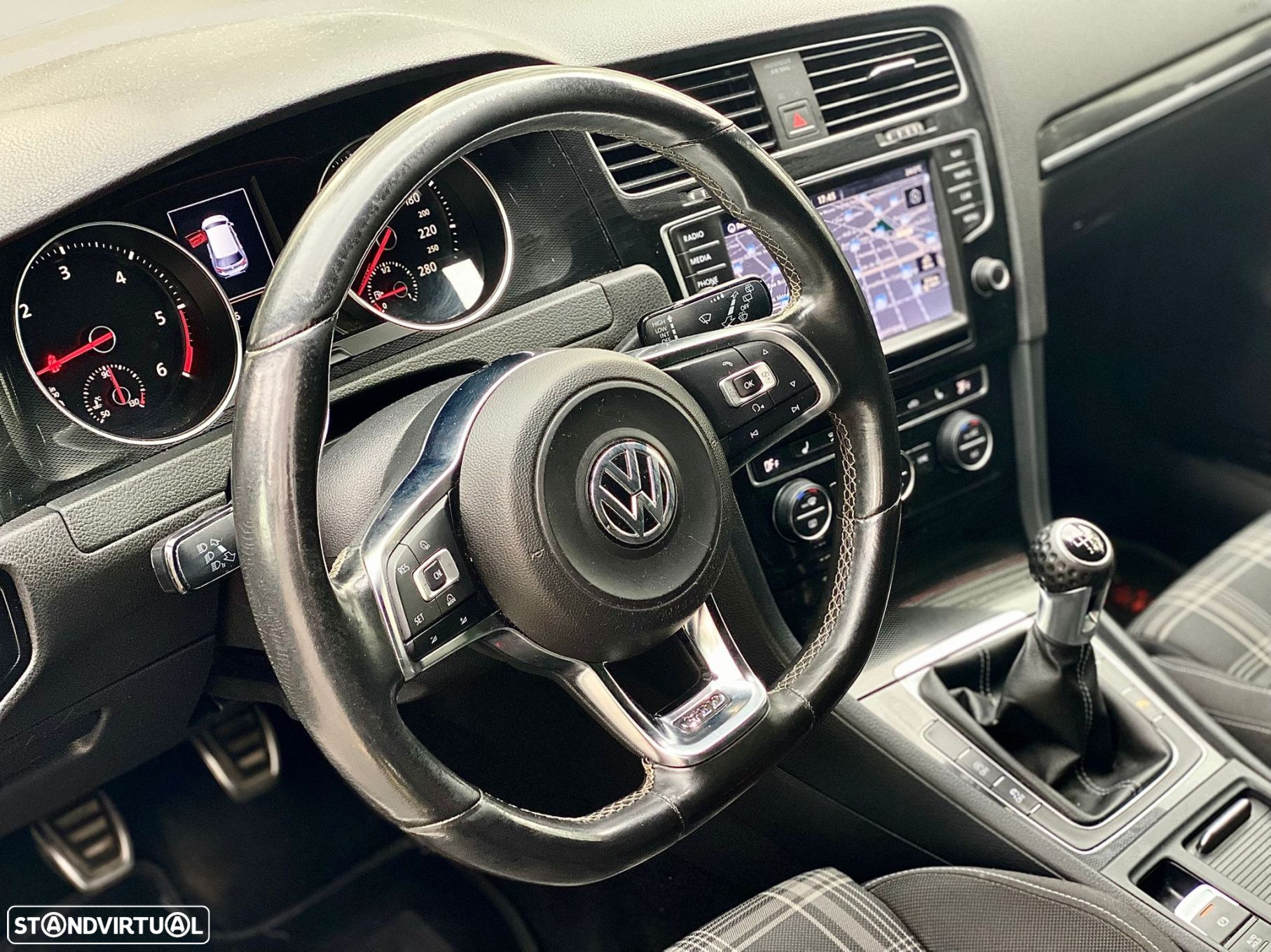 VW Golf 2.0 TDI GTD - 18
