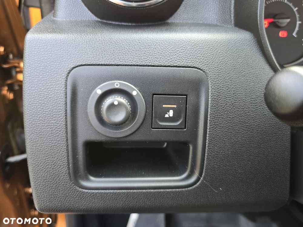 Dacia Duster 1.6 SCe Prestige - 25