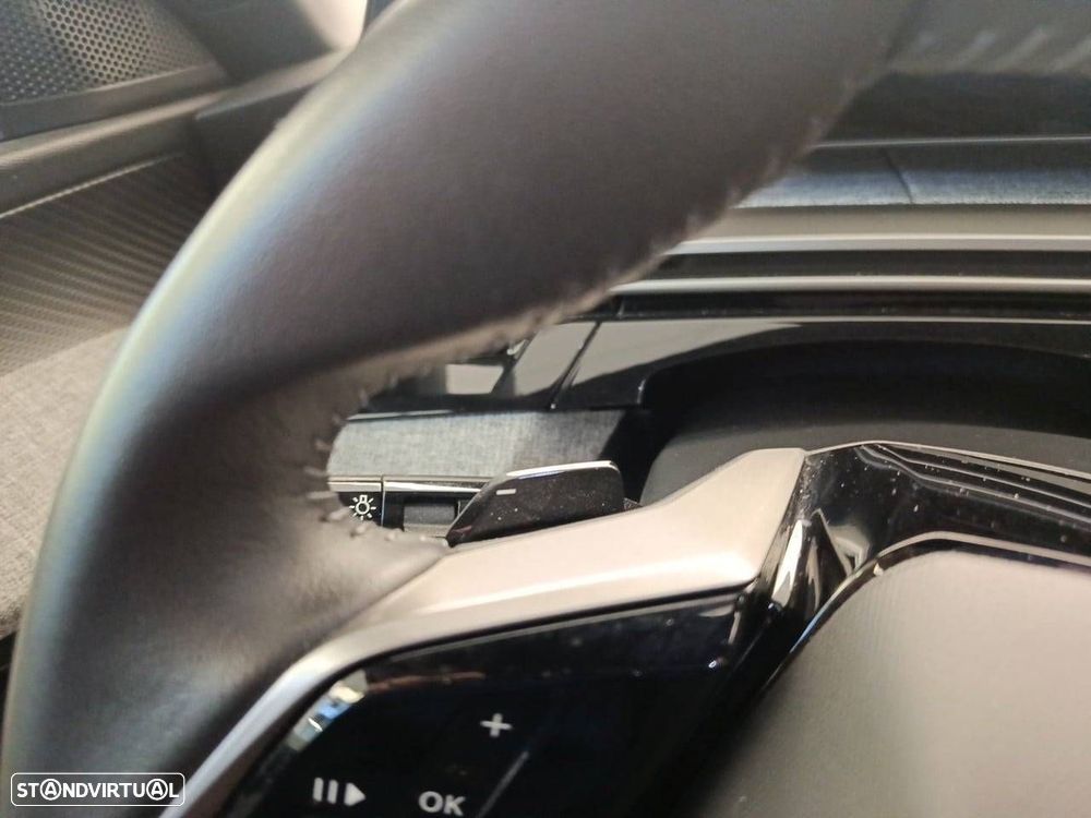 Peugeot 3008 1.2 Hybrid Allure e-DCS6 - 14