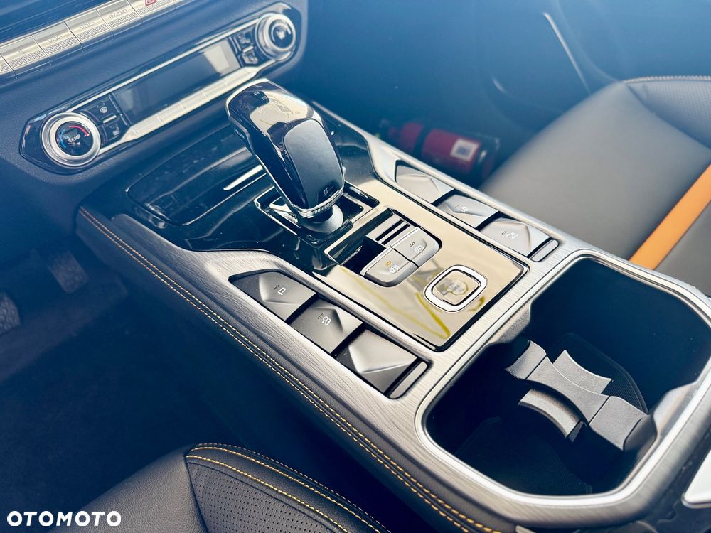 Bestune T77 1.5T Business DCT - 10