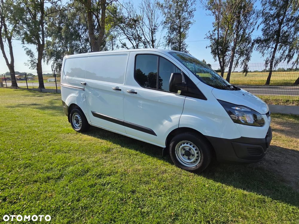 Ford TRANSIT CUSTOM - 1